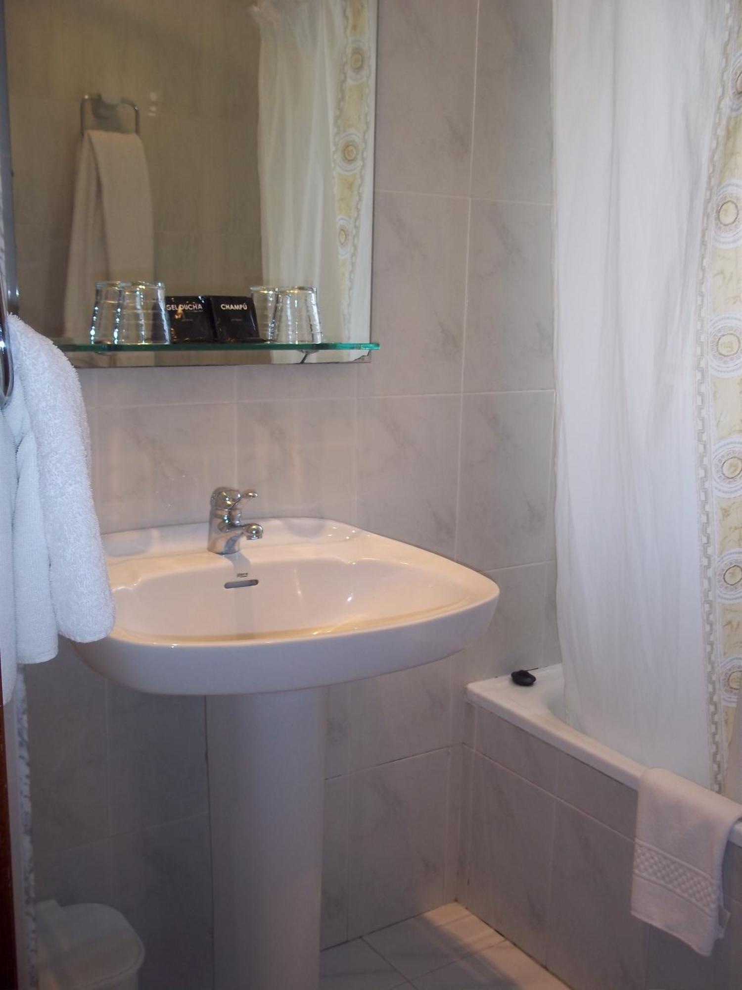 Hotel Suiza Arzúa Zewnętrze zdjęcie